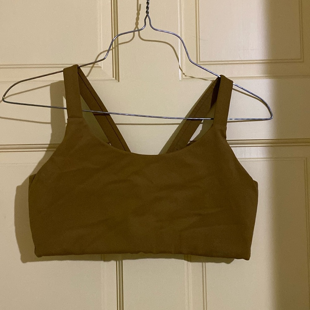 GIRLFRIEND COLLEGE sports bra Small